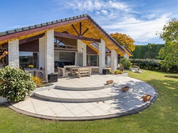 13 James Road, Tauranga