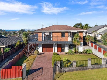 1/21 White Heron Drive, Massey, Auckland