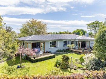 716 Maxville Drive, Parkvale, Hastings