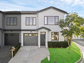 8 Bushpark Place, Flat Bush, Auckland