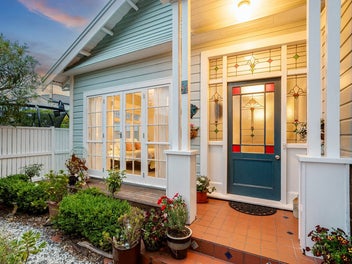 61 Oroua Street, Eastbourne, Lower Hutt