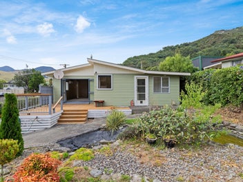 8 Lawrence Street, Havelock