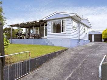2 Tamatea Road, Taupo