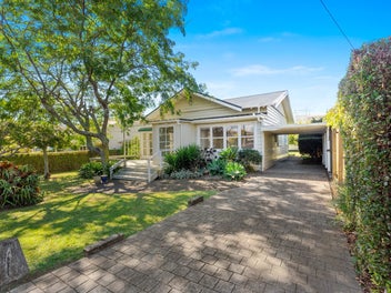 3 Frieston Road, Milford, Auckland