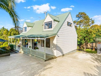 55A Churchill Road, Cockle Bay, Auckland