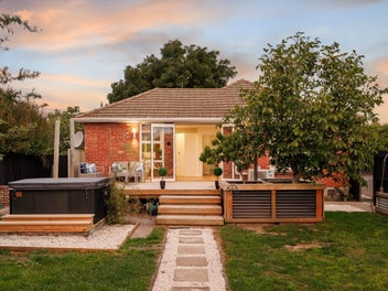 12 De Havilland Street, Hornby, Christchurch