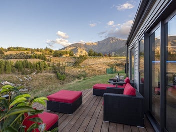 7 Longlands Street, Lake Hayes, Queenstown