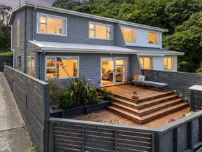12 Middlesex Place, Northland, Wellington