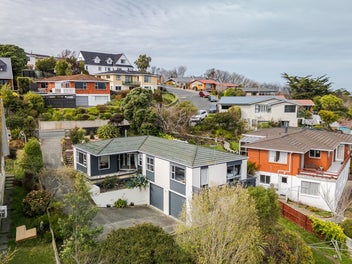 33 Elliffe Place, Shiel Hill, Dunedin