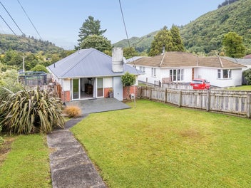 22 Gillespies Road, Birchville, Upper Hutt