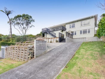 59 Clawton Street, Westown, New Plymouth