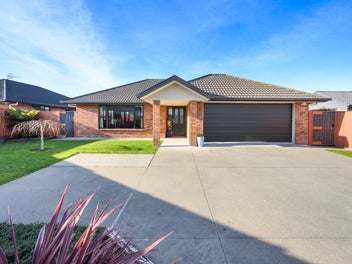 13 Lorenzo Place, Kelvin Grove, Palmerston North