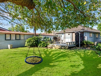 22 London Street, Te Atatu Peninsula, Auckland