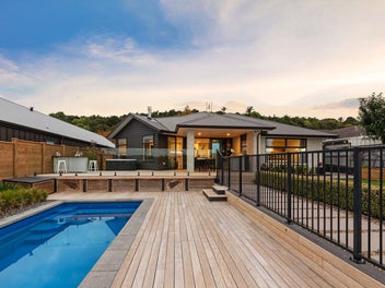 160 Lakes Boulevard, Pyes Pa, Tauranga