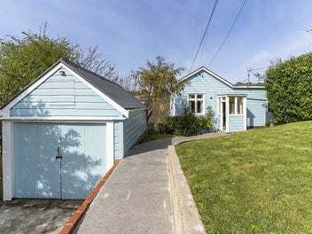 8 Dalry Street, Mornington, Dunedin