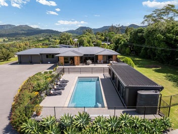 257 Thompsons Track, Katikati