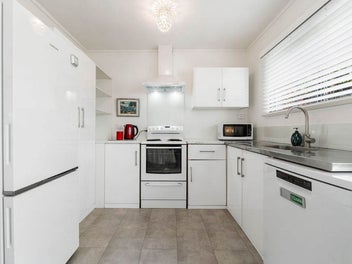 2/54 Finch Street, Western Springs, Auckland