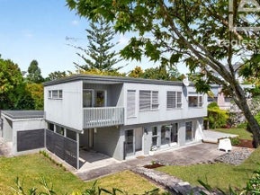 41 Glenfern Road, Mellons Bay, Auckland