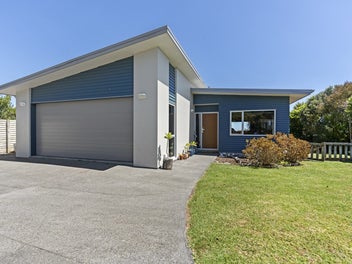 5D Tui Grove, Oakura