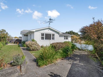 16 Clematis Grove, Maungaraki, Lower Hutt