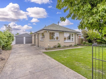 53 Prestons Road, Redwood, Christchurch