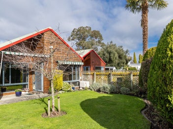 3/411 Eastbourne Street East, Hastings