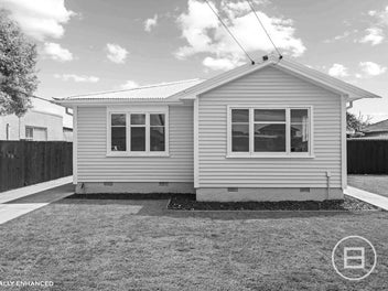 17 Mcgregors Road, Bromley, Christchurch