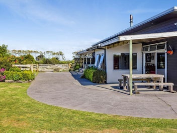 5674 Mountain Road, Hawera