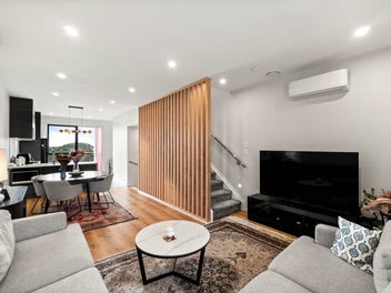 2/14 Williamson Avenue, Belmont, Auckland