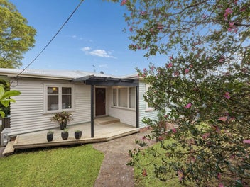 3 Grendon Road, Titirangi, Auckland