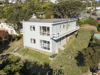 17 Huntingdon Street, Northland, Wellington