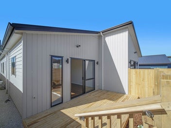 43 Tributary Parade, Karaka, Papakura