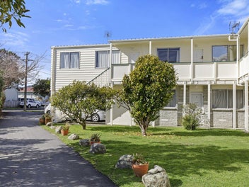 8/19 Pirie Crescent, Moera, Lower Hutt