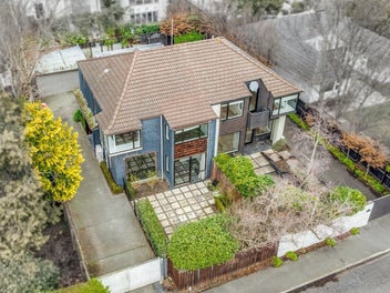 2/52 Aikmans Road, Merivale, Christchurch