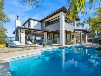 5 Castor Bay Road, Castor Bay, Auckland