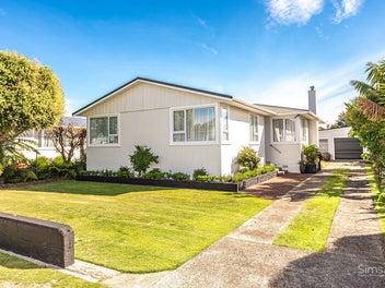 34 Selwyn Crescent, College Estate, Whanganui