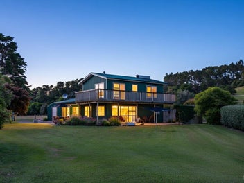 33 Orua Lane, Hot Water Beach, Whitianga