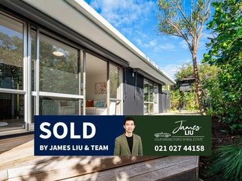 2/5 Hanlon Crescent, Narrow Neck, Auckland