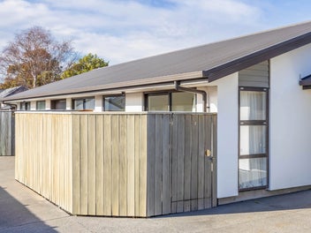 2/134 Geraldine Street, Edgeware, Christchurch