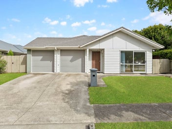 18 Poaka Avenue, Takanini, Auckland