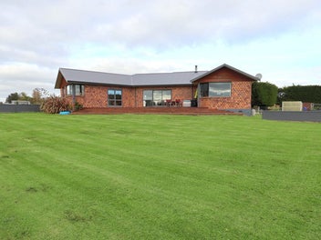 203 Pomona Road East, Makarewa, Invercargill
