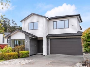 92 Admirals Court Drive, Greenhithe, Auckland