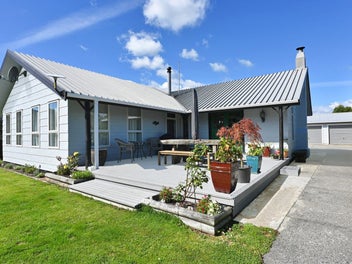 11 Bowen Street, Hokitika