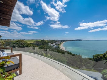 2/285 Bleakhouse Road, Mellons Bay, Auckland