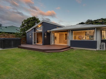 38 Bay View Road, Moncks Bay, Christchurch