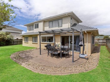 16 Trovare Place, Golflands, Auckland