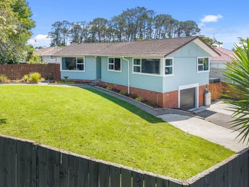 31 Thornlow Street, Glendene, Auckland