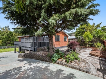 54 Norana Road, Timberlea, Upper Hutt