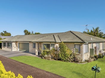 16 Castlehill Court, Wattle Downs, Auckland