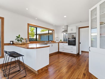 19 Ranfurly Terrace, Pyes Pa, Tauranga